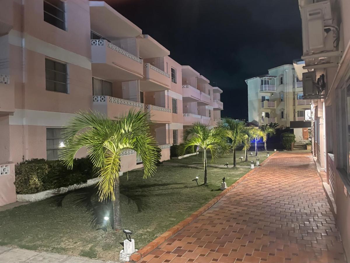 The Monteray Hotel Κράιστ Τσερτς Εξωτερικό φωτογραφία