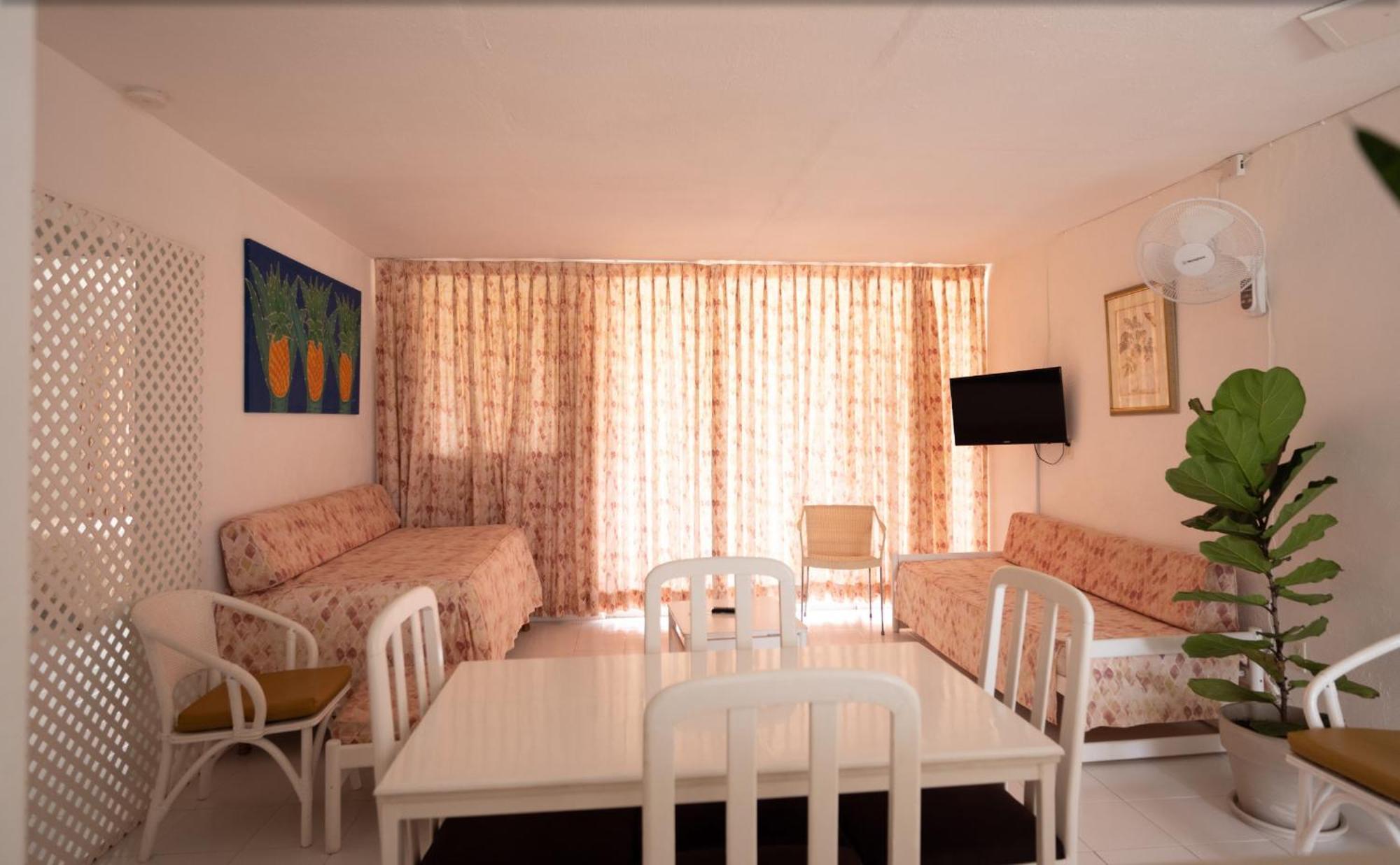 The Monteray Hotel Κράιστ Τσερτς Εξωτερικό φωτογραφία