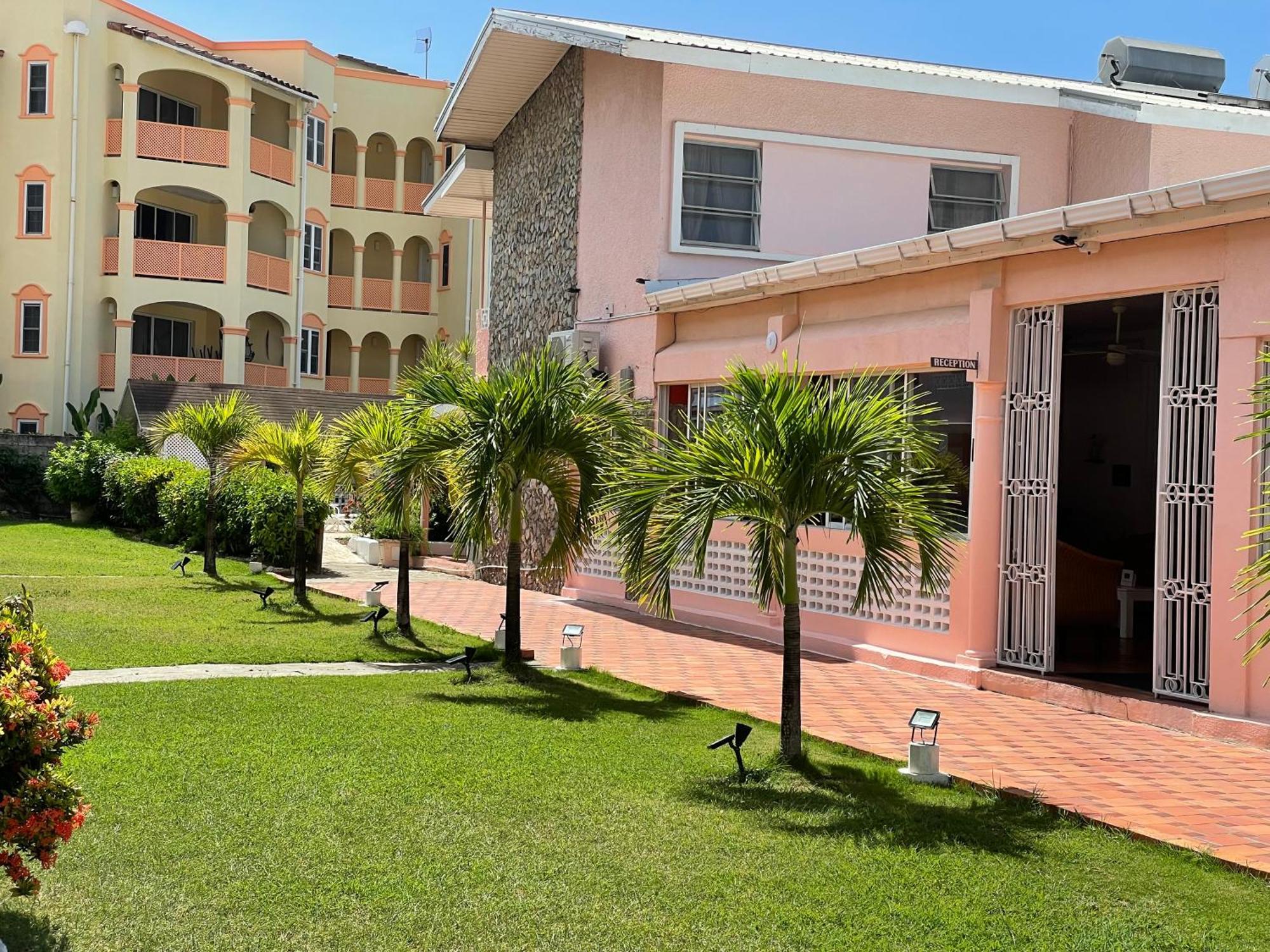 The Monteray Hotel Κράιστ Τσερτς Εξωτερικό φωτογραφία