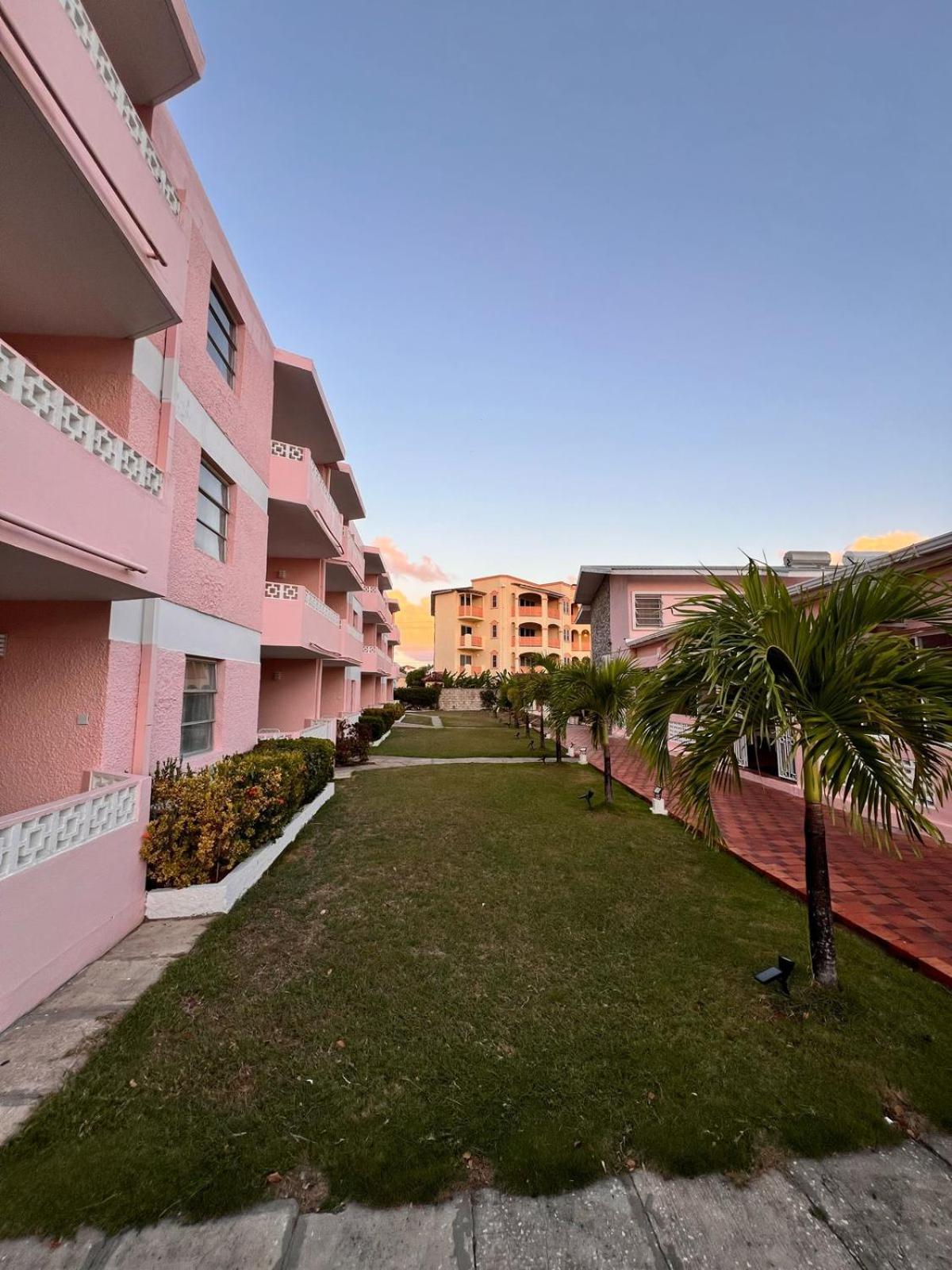 The Monteray Hotel Κράιστ Τσερτς Εξωτερικό φωτογραφία
